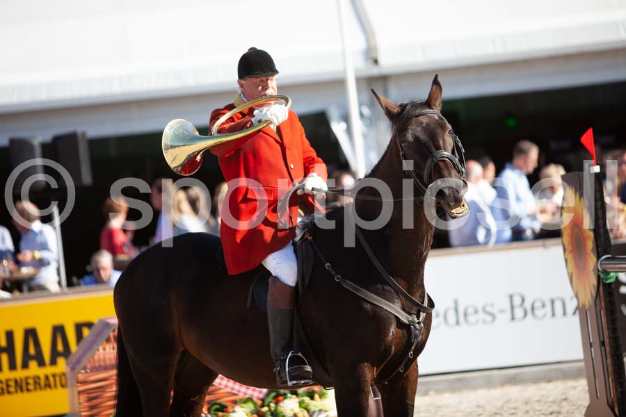 Prüfung show — IMG_3324