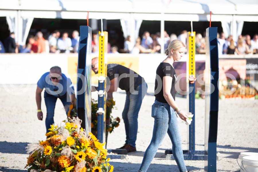 Prüfung show — IMG_4511