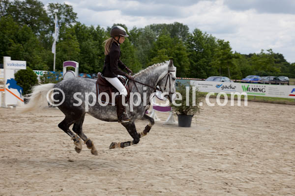 Prüfung 11 — 11 Ponystilspringprüfung Kl A** IMG_2851