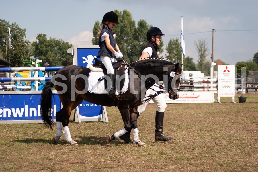 Class 01 — IMG_8560